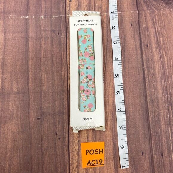 MACY’S FLORAL APPLE WATCH SILICONE BAND COMPATIBLE WITH 38MM AC19 - Picture 3 of 3